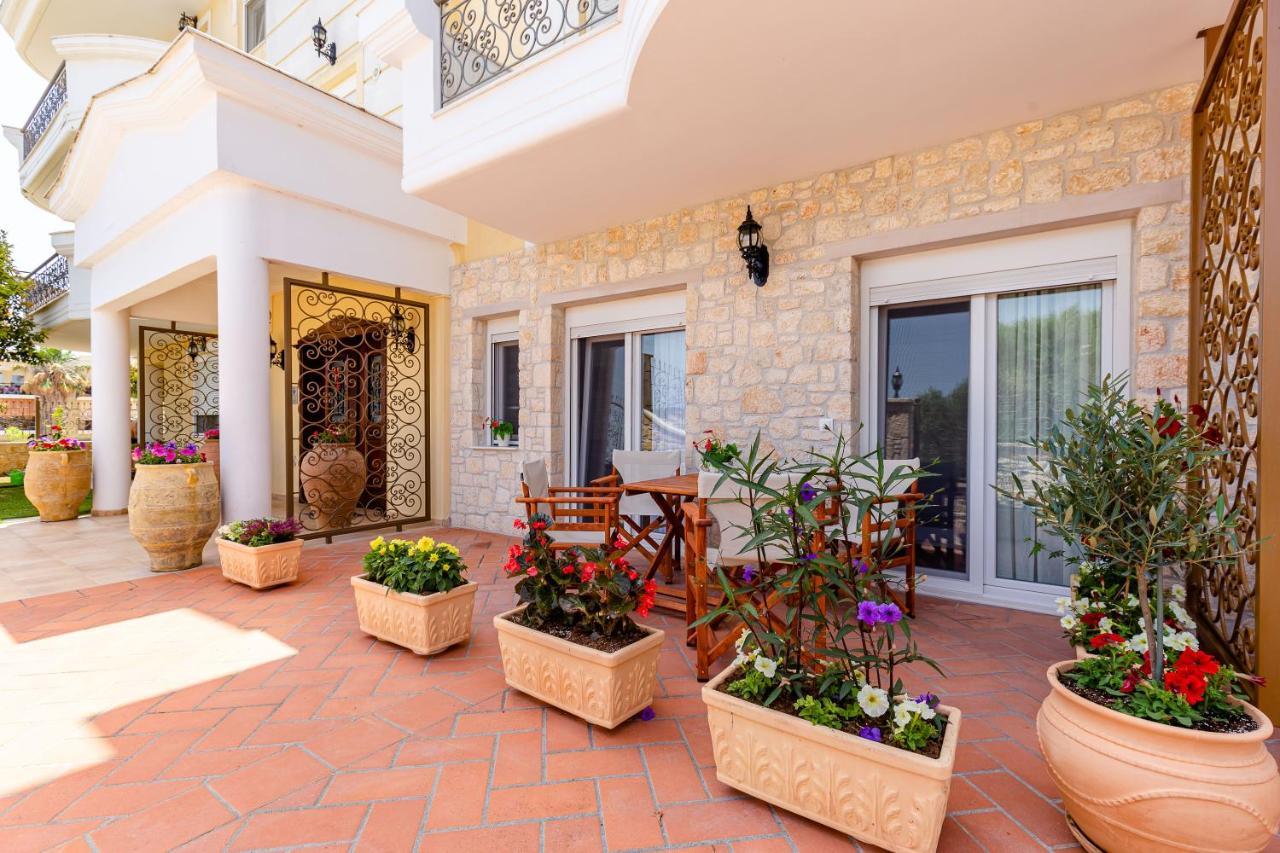 Elvis Nest Apartment Nea Moudania Ngoại thất bức ảnh