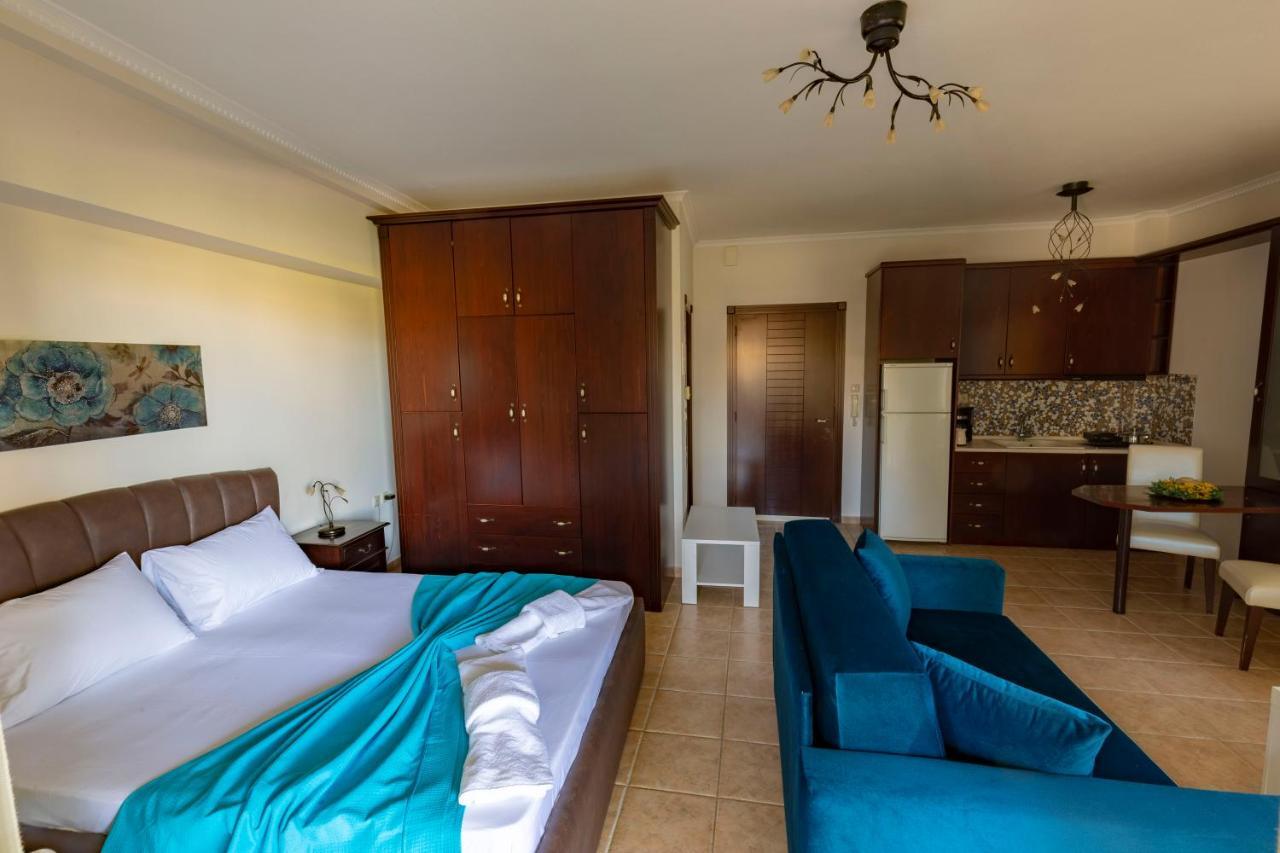 Elvis Nest Apartment Nea Moudania Ngoại thất bức ảnh