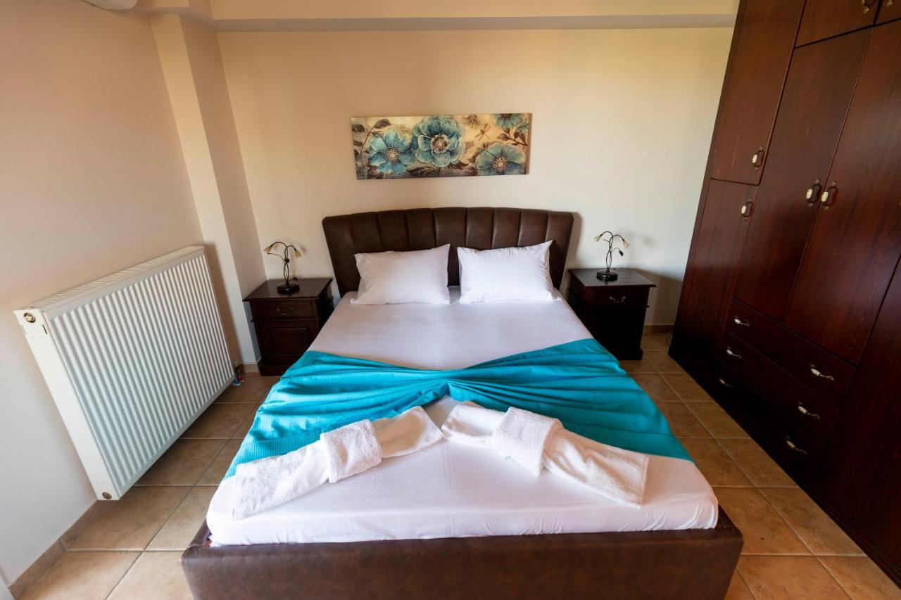 Elvis Nest Apartment Nea Moudania Ngoại thất bức ảnh