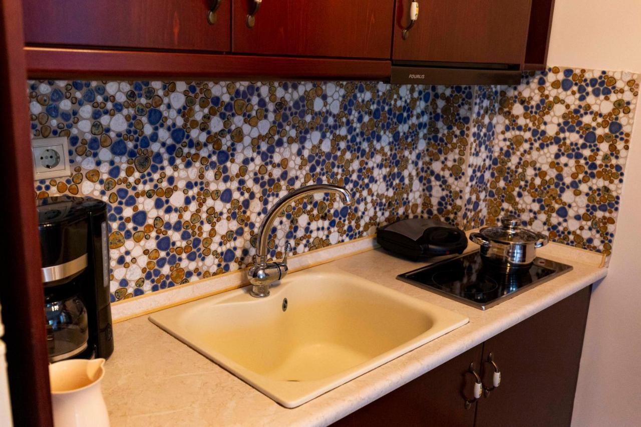 Elvis Nest Apartment Nea Moudania Ngoại thất bức ảnh